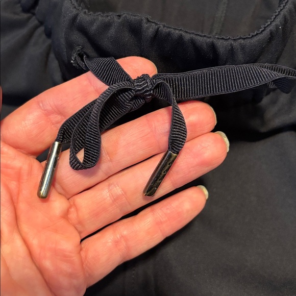 CRZ YOGA Women's Black Athletic Shorts - Picture 3 of 5